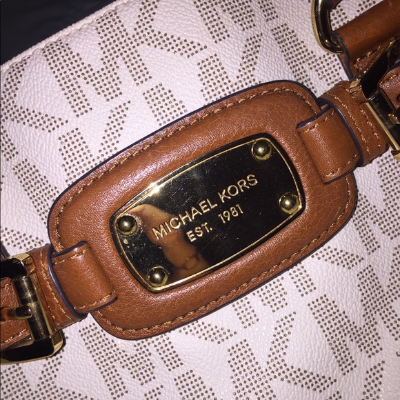 Sold MK purse - Picture 5 of 5